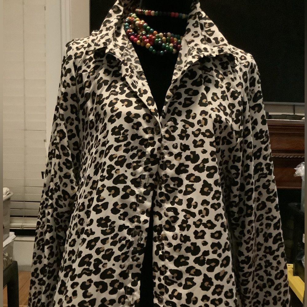 LOWEST🌺 NWT STEP IN STYLE 3X LEOPARD BUTTON FRONT Hi-Lo DUSTER - Picture 3 of 10